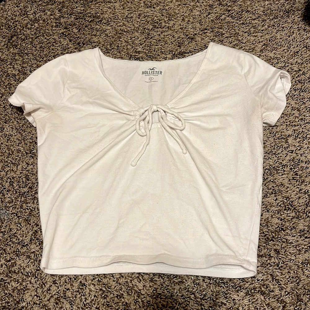 White Cropped Hollister Tee With Bow